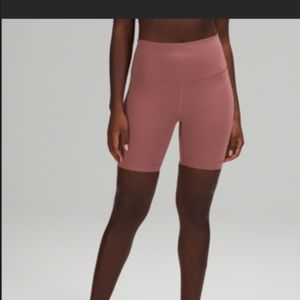 Lululemon Wunder Train High-Rise Short 6 inch